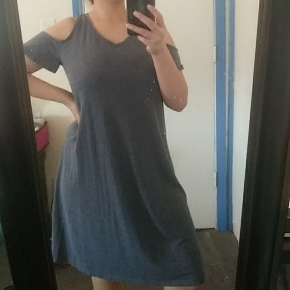 Cold-shoulder dress